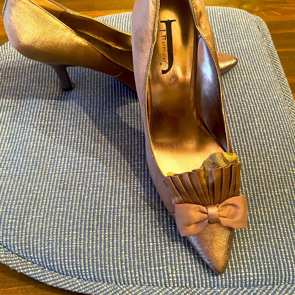 Elegant tan heels with a bow accent by J. Renee